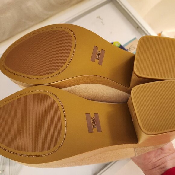 TOMS "Florence" Honey Beige" Suede Block heeled mules. NIB. Size: various - Picture 11 of 15